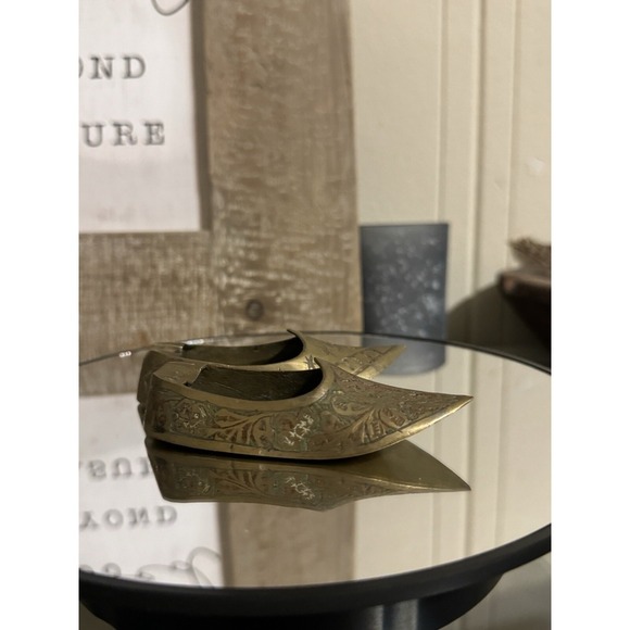 3 1/2 Inch Vintage Brass Shoe Micro Ashtray Made In India (2) Tiny Trinkets - Picture 7 of 8